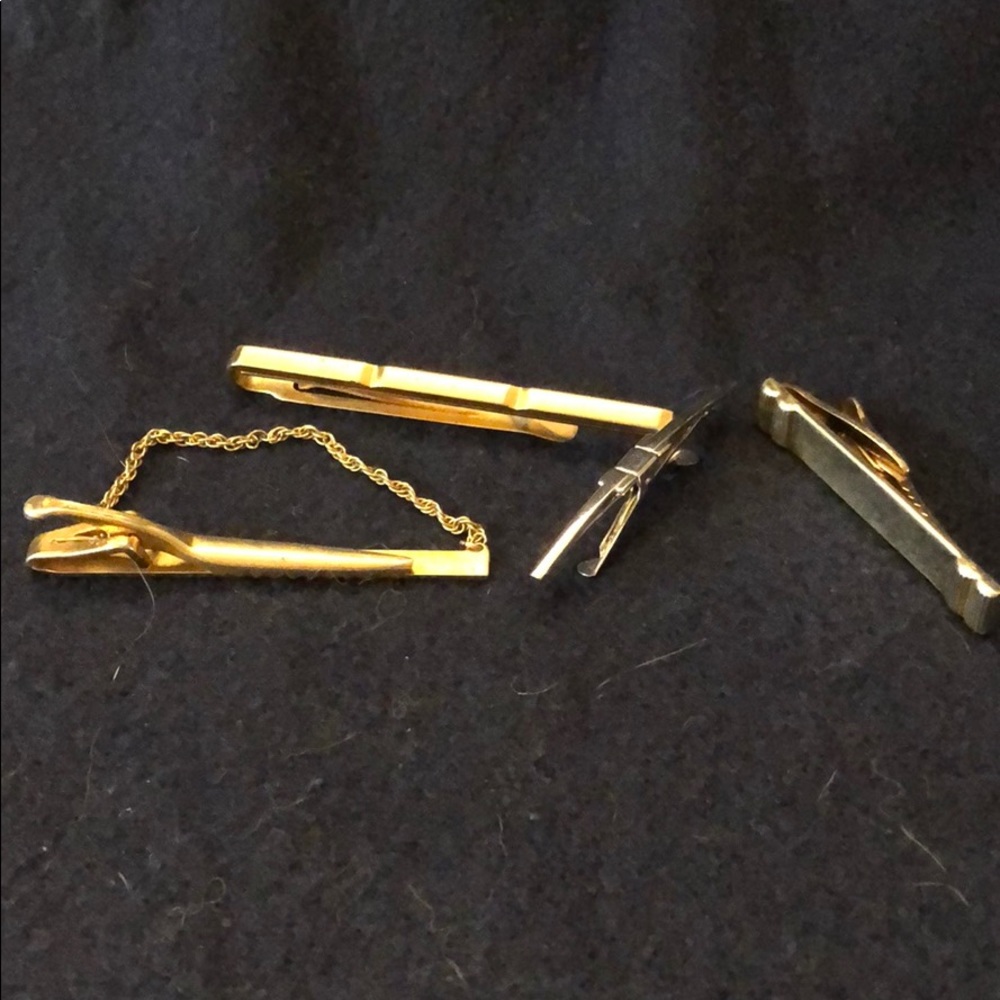 Tie tacks